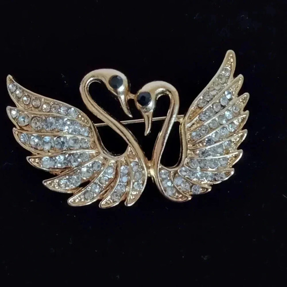 Vintage Swans Brooch Clear Rhinestones on Wings With Black Rhinestone Eyes - Picture 3 of 4